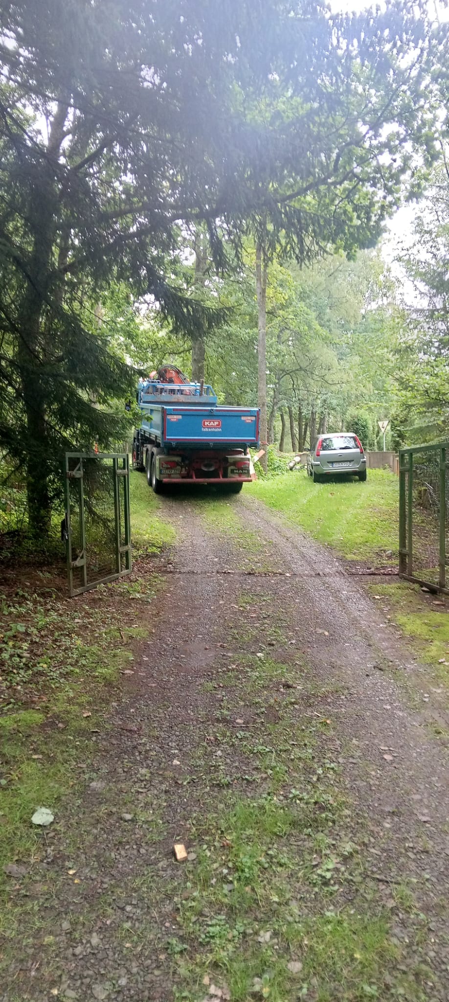 LKB bei der Einfahrt auf die Halde