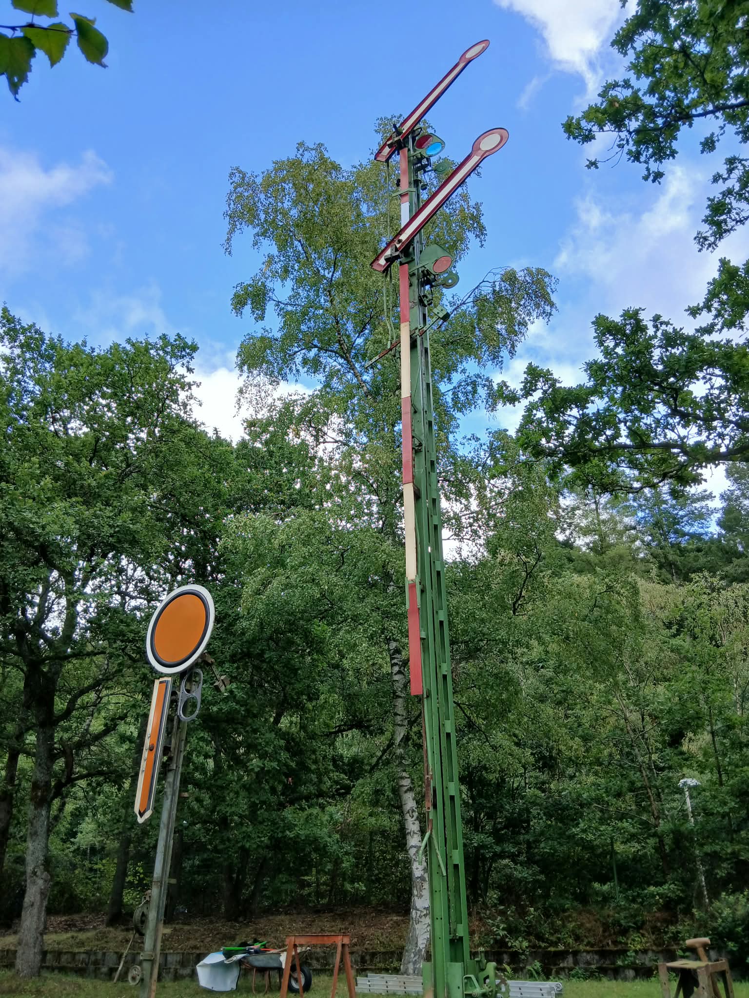 Vorsignal und Hauptsignal